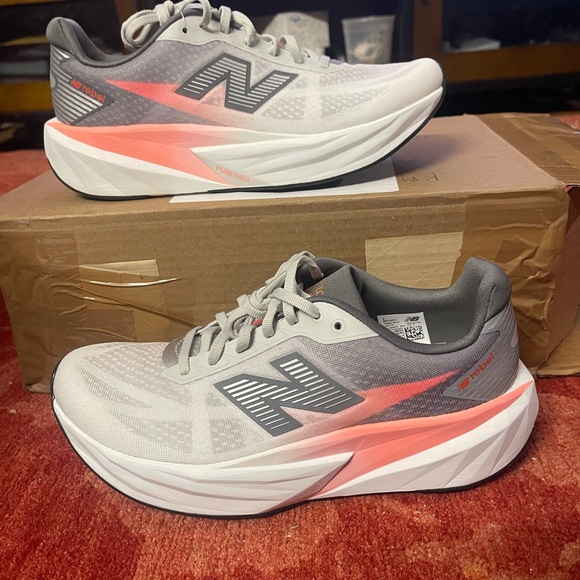 New Balance TCS NYC Marathon FuelCell Rebel v5 - Picture 2 of 13